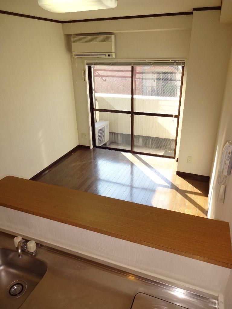 1R Apartment for Sale Near JR Nobeoka Station, Miyazaki - Thumbnail 4