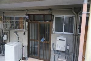 2DK Apartment for Rent in Suita, Osaka - Senior-Friendly - Thumbnail 2