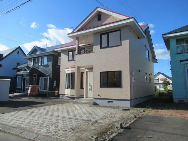 Renovated 5LDK House in Tomakomai, Hokkaido with Parking - Thumbnail 3