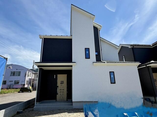 Newly Built 4LDK House in Niihama, Ehime - 98.53 sqm - Thumbnail 3
