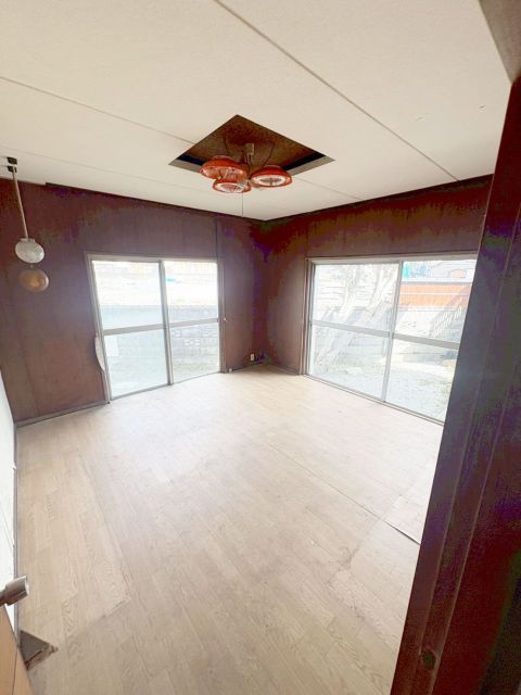 5DK Detached House for Sale in Moji Ward, Kitakyushu - Thumbnail 3