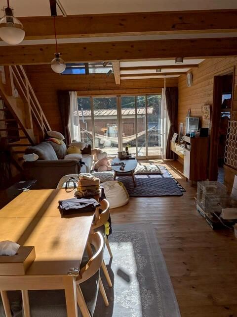 Designer 3LDK House with Wood Deck in Yugawara, Kanagawa - Thumbnail 4