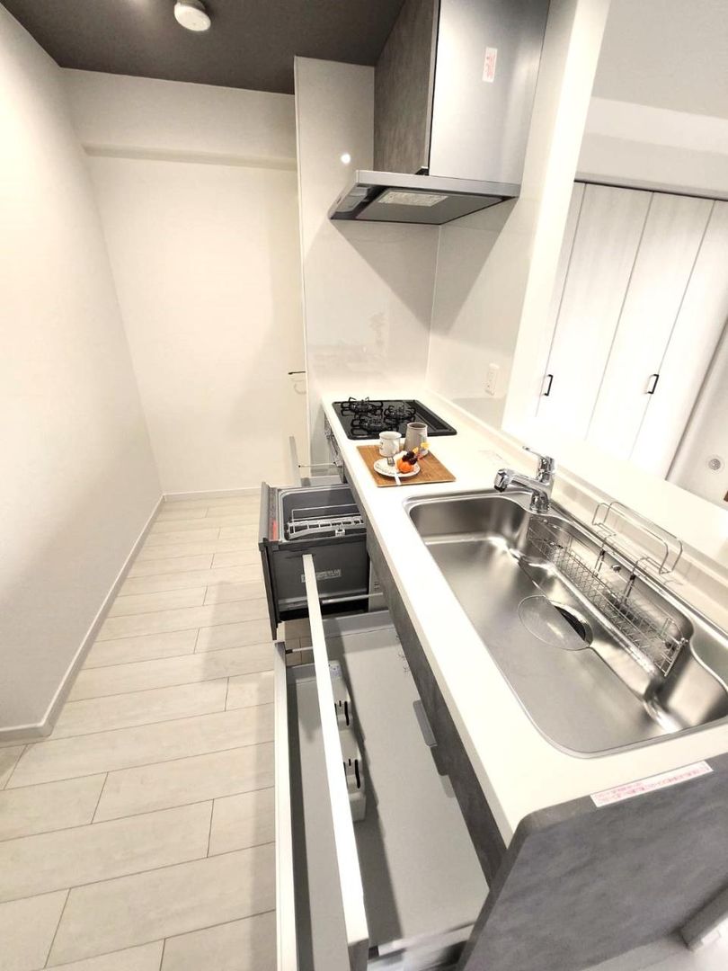 New 3-Story House for Sale in Higashiosaka, Osaka - 3LDK - Thumbnail 4