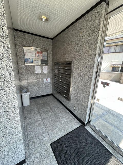 1LDK Apartment for Rent in Habikino, Osaka - 50,000 Yen - Thumbnail 2
