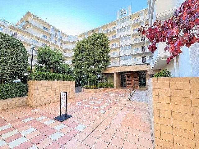 Renovated 2LDK Apartment for Sale in Suginami, Tokyo - Thumbnail 3