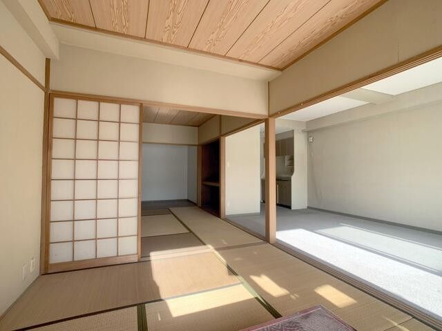 2LDK Apartment for Sale in Atami with Balcony and Kotatsu - Thumbnail 3