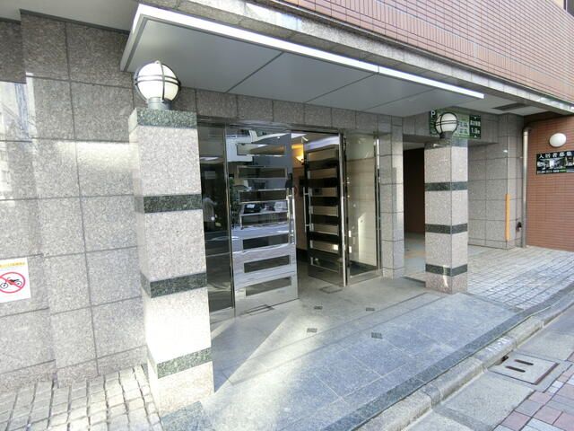 1K Apartment for Sale in Chiyoda, Tokyo - Pale Studio Kanda - Thumbnail 4