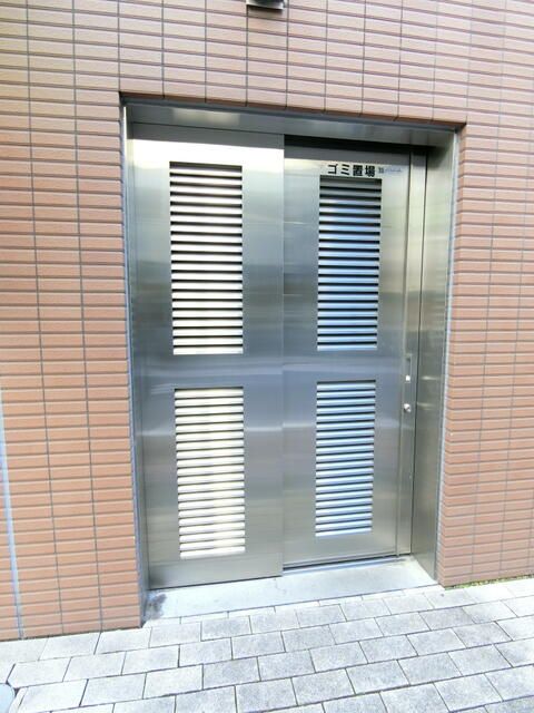 1K Apartment for Sale in Chiyoda, Tokyo - Pale Studio Kanda - Thumbnail 3