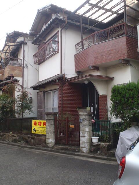 4LDK Detached House for Sale Near Sayama Station, Sakai, Osaka - Image 1