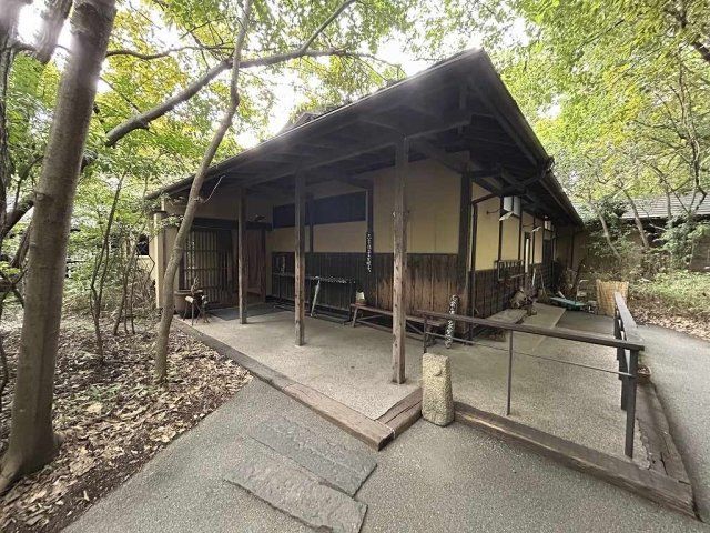 Renovated 3LDK Apartment in Kawasaki for Sale | 61.60m² - Thumbnail 4