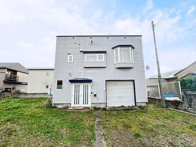 4LDK Detached House for Sale in Yakumo, Hokkaido | 110.72 Tsubo Land - Image 1