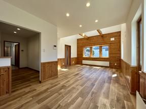 3LDK Corner Lot House in Ebetsu, Hokkaido | 2025 Renovation - Thumbnail 2