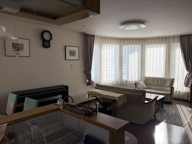 4LDK Custom Home in Kitahiroshima, Hokkaido with Recent Renovations - Thumbnail 3
