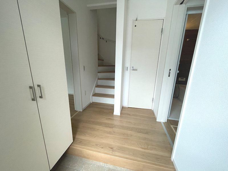 New ZEH Energy-Efficient 4LDK House in Hirakata, Osaka - Image 1