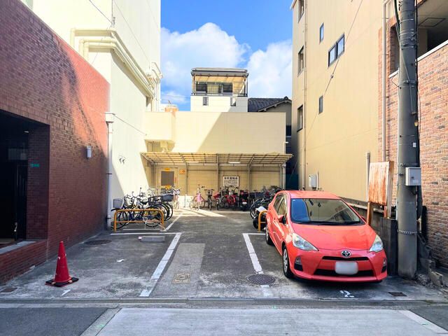 Renovated 2LDK Apartment for Sale in Suminoe, Osaka - Thumbnail 3