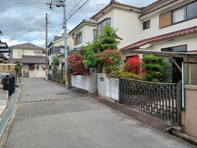 4LDK Detached House for Sale in Kuzuha, Hirakata City, Osaka - Thumbnail 2