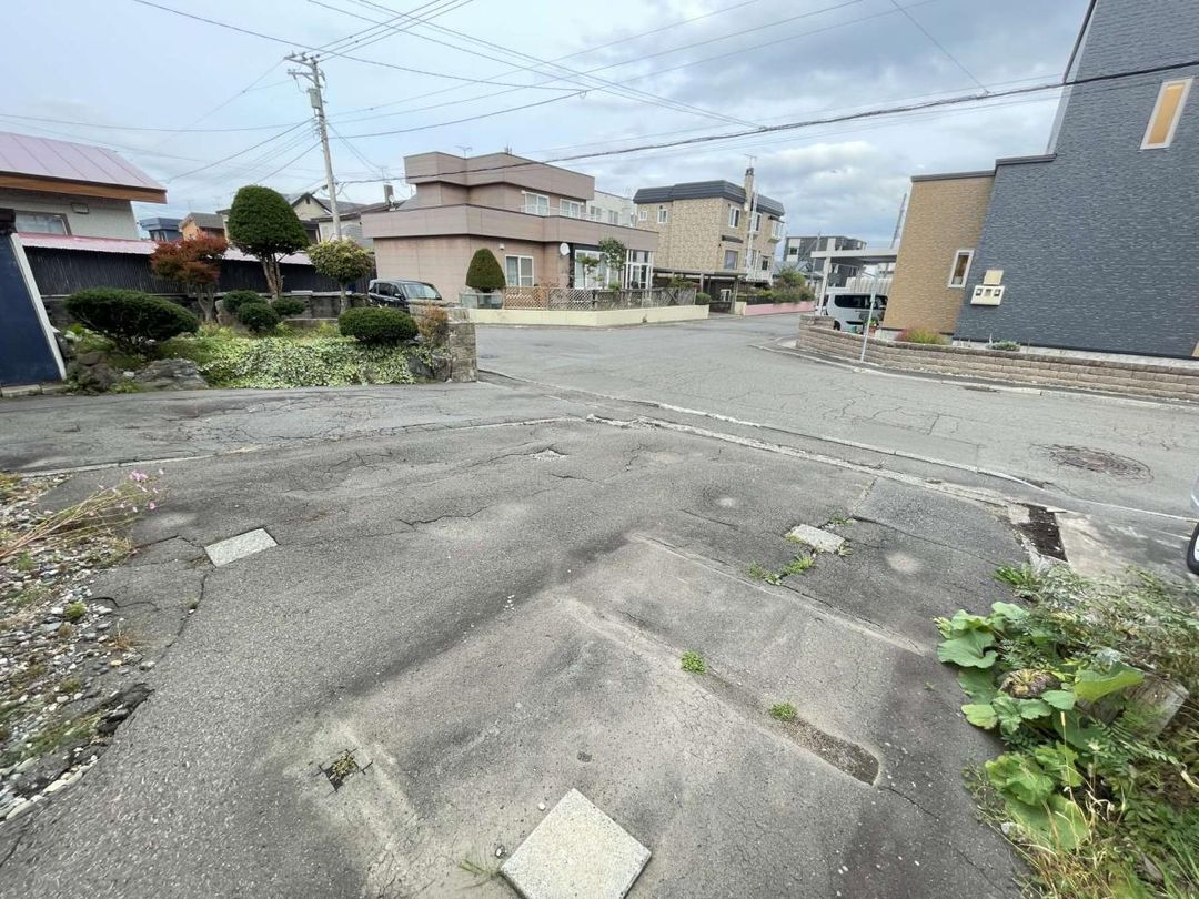 4LDK Detached House for Sale in Chitose, Hokkaido - Thumbnail 3