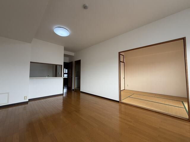 3LDK Condo for Sale in Izumi City, Osaka - 1996 Build, Renovated - Thumbnail 4