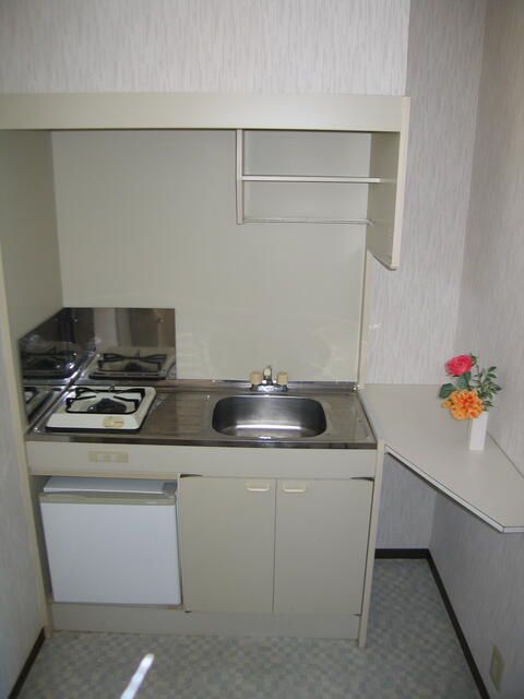 1K Apartment for Rent in Matsusaka, Mie - 19,500 Yen - Thumbnail 3