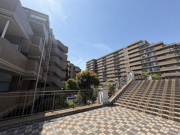 3LDK Apartment for Sale in Chiba City, Chiba Prefecture - Thumbnail 3