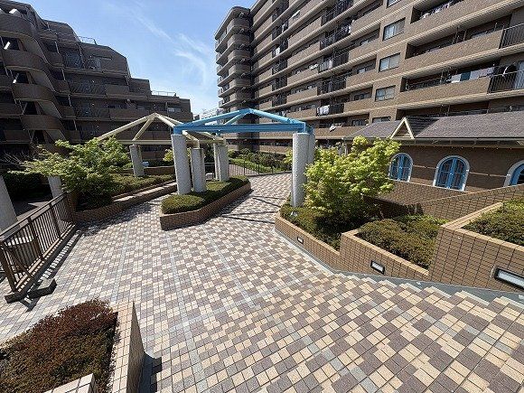 3LDK Apartment for Sale in Chiba City, Chiba Prefecture - Thumbnail 4