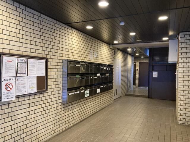 Shinjuku Studio Apartment Near Shinjuku Gyoen, 1 Min from Station - Thumbnail 3
