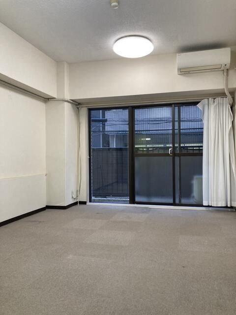 Shinjuku Studio Apartment Near Shinjuku Gyoen, 1 Min from Station - Thumbnail 4