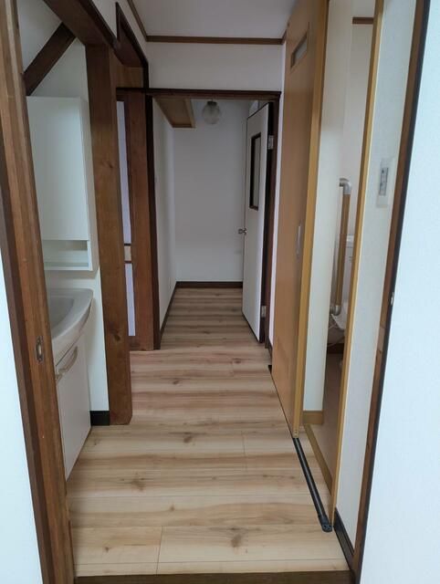 Renovated 3DK Detached House for Sale in Sakai, Osaka - Thumbnail 4