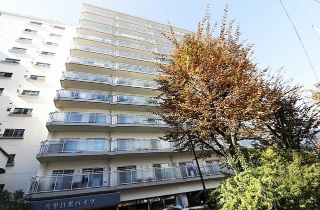 Renovated 2LDK Apartment for Sale near Kōrien Station, Neyagawa - Thumbnail 3