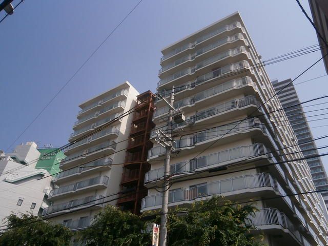 Renovated 2LDK Apartment for Sale near Kōrien Station, Neyagawa - Thumbnail 4