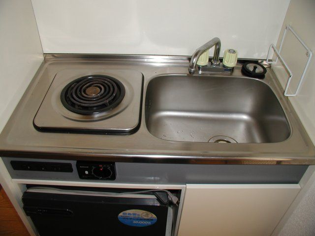 1K Apartment for Rent in Toyohashi, Aichi - No Key Money - Thumbnail 3