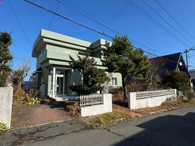4LDK Wooden House for Sale in Quiet Otaru, Hokkaido - Thumbnail 2