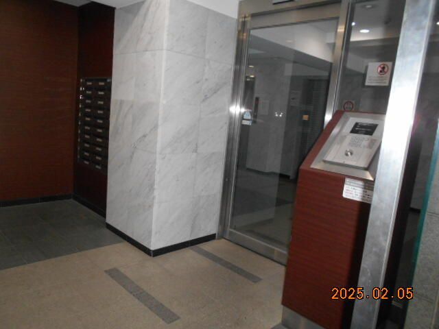 1K Apartment for Sale in Sumida, Tokyo near Oshiage Station - Thumbnail 4