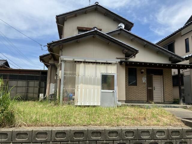 Used 5LDK Detached House in Awara City, Fukui - 800,000 yen - Thumbnail 2
