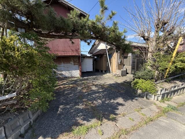 4DK Single-Story House for Sale in Gosen City, Niigata - Thumbnail 2