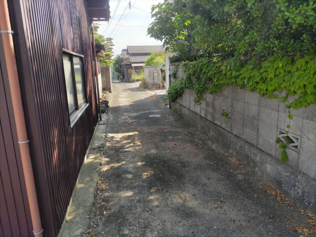 7LDK Detached House for Sale in Kan'onji City, Kagawa - Thumbnail 2