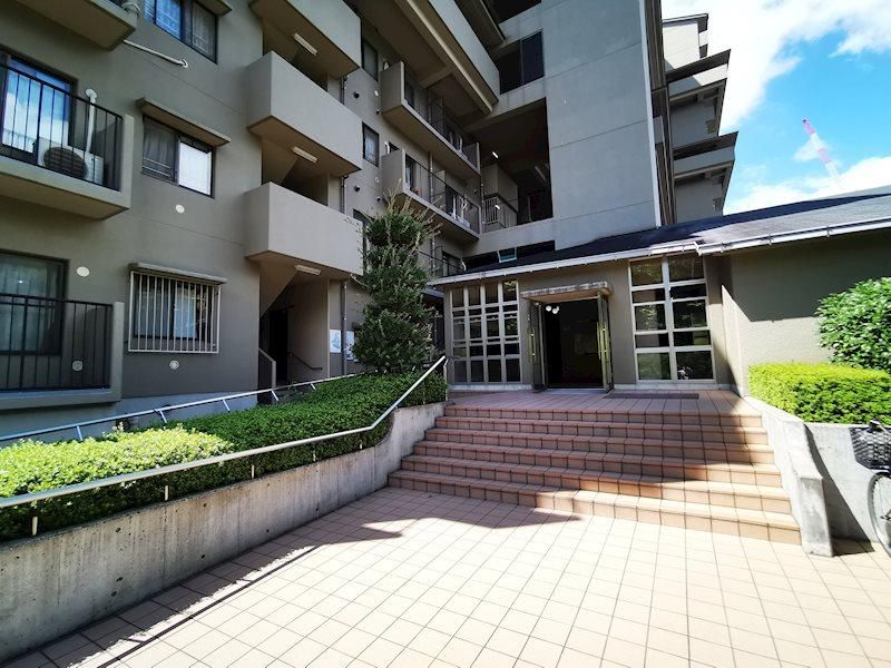 3SLDK Apartment for Sale in Suita, Osaka | 70.53m² - Thumbnail 3