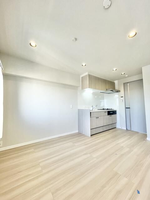 Renovated 1R Apartment for Sale in Suginami, Tokyo - Thumbnail 3