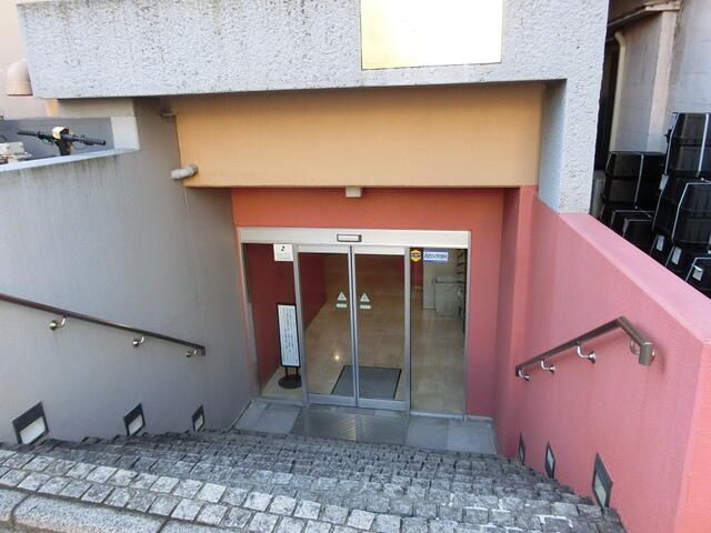 J-Park Ebisu 1R Apartment for Sale in Shibuya, Tokyo - Thumbnail 4