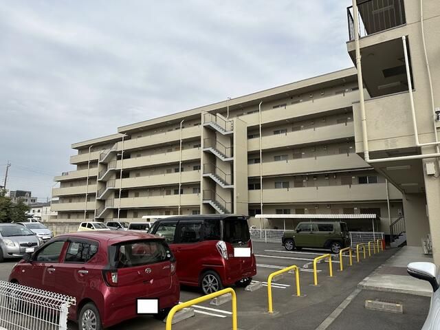 3DK Investment Apartment for Sale Near Koga Station, Ibaraki - Thumbnail 3