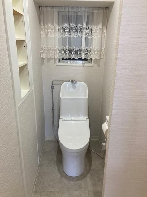 Renovated 1LDK Apartment for Sale in Tsurumi, Osaka - Thumbnail 4