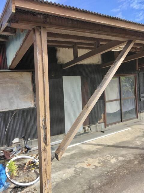 Spacious 7DK House with Outbuilding on 2839 sqm Land in Shiroishi - Thumbnail 2