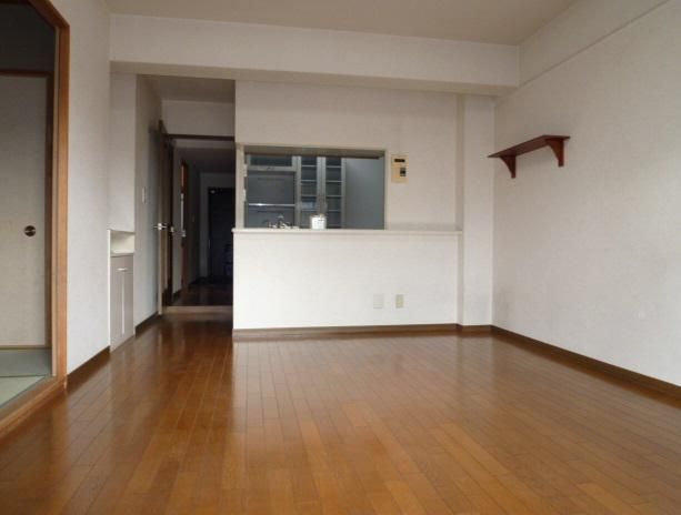 3LDK Investment Apartment for Sale in Izumiotsu, Osaka - Thumbnail 2