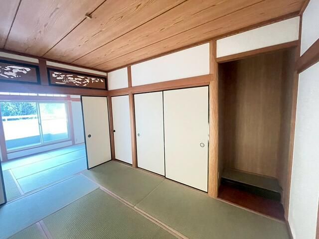 Renovated 3LDK Detached House for Sale in Kaizuka, Osaka - Thumbnail 4