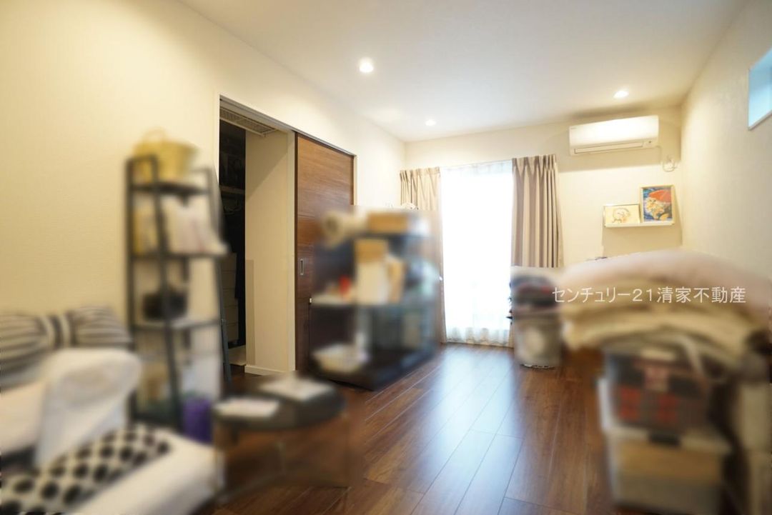 5LDK Custom Home with Solar Power in Nagoya's Kita Ward - Thumbnail 4