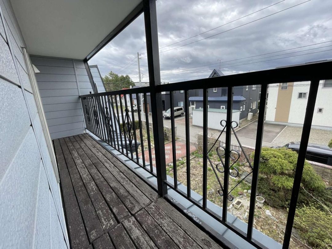 4LDK House for Sale in Eniwa, Hokkaido on 396 sqm Land - Thumbnail 3