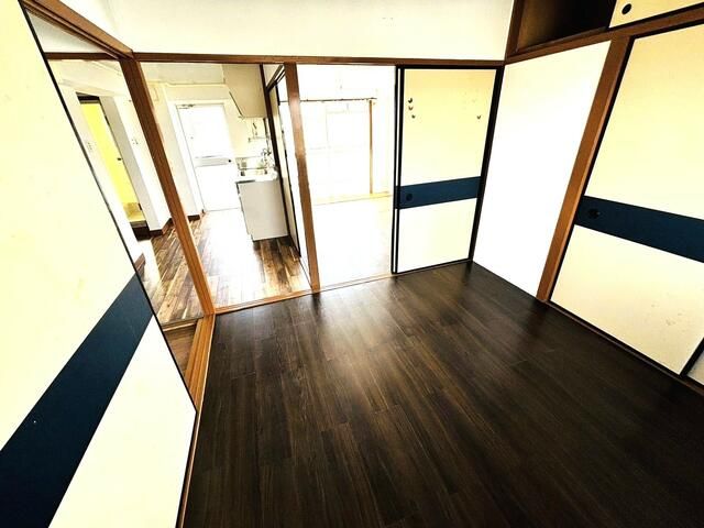 2K Apartment for Rent in Kano Town, Gifu - South Balcony - Thumbnail 2