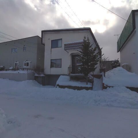 4LDK Detached House for Sale in Sapporo's Toyohira Ward - Thumbnail 2