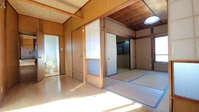 1965 Wooden House for Sale in Higashiizu, Shizuoka - Thumbnail 4