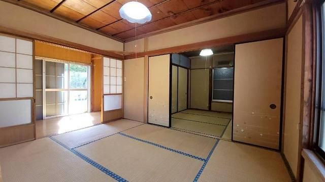 1965 Wooden House for Sale in Higashiizu, Shizuoka - Thumbnail 3
